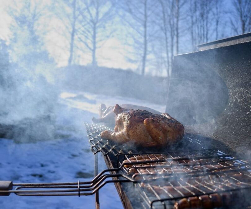 Winter Grilling: The Ultimate Guide to Smoking Meats in Cold Weather